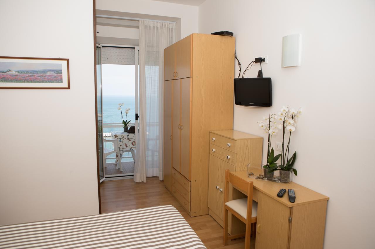 Adler Hotel Gabicce Mare